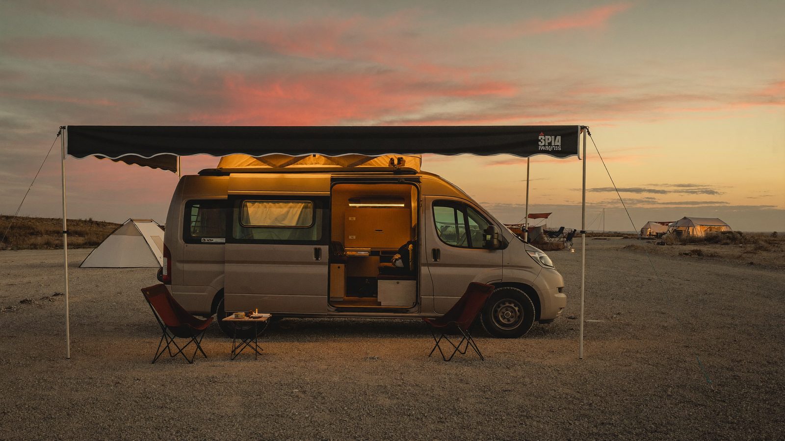 Op vakantie met de camper wordt steeds duurder: zo houd je het betaalbaar