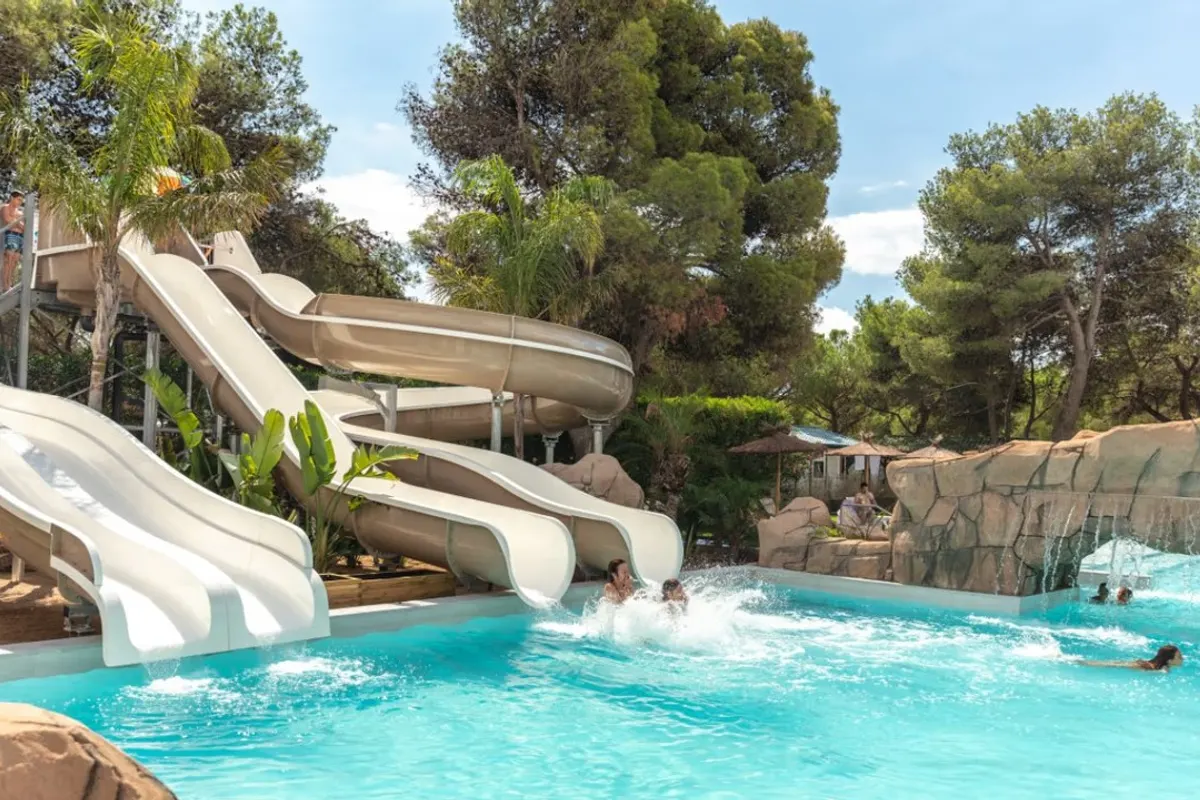 Holacamp Sitges Garrofer