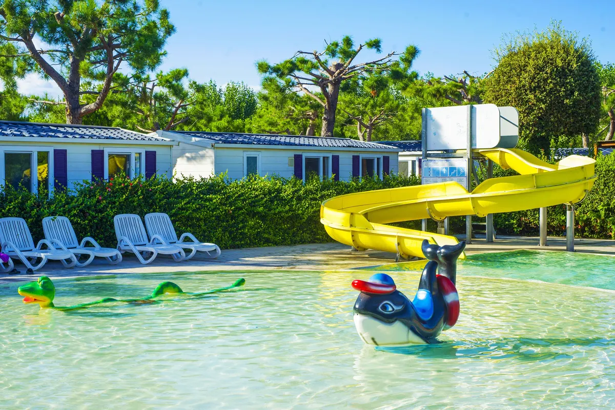 Club del Sole Le Palme Lazise Family Collection
