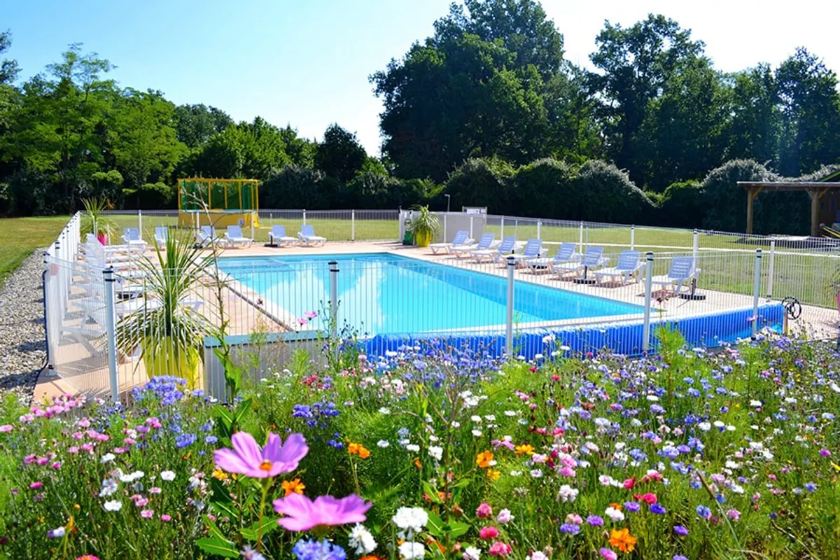 Camping Les Pommiers d'Aiguelèze, foto 2