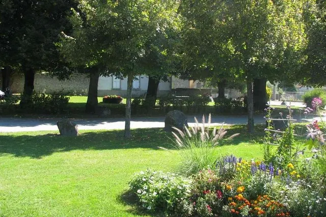 Aire de Camping-Cars Gouzon