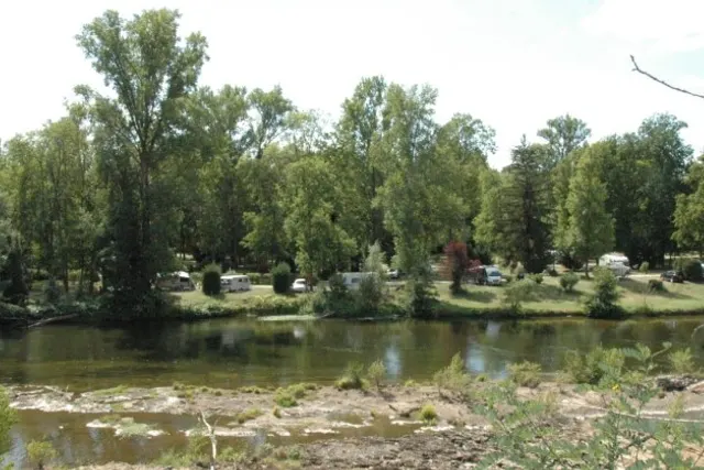 Les Ombrages
