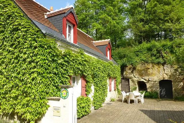 Caves du Père Auguste - Aire de services