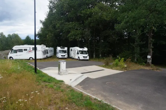 Aire de camping-cars du camping de Tarnac