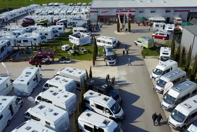Gast Caravaning Wohnmobilstellplatz
