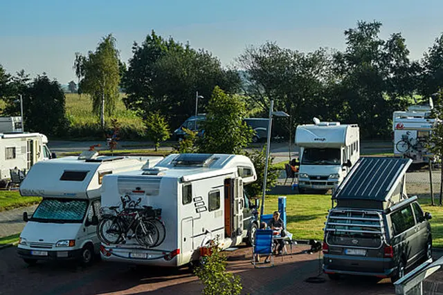 Wohnmobilhafen am Großen Meer (P2)