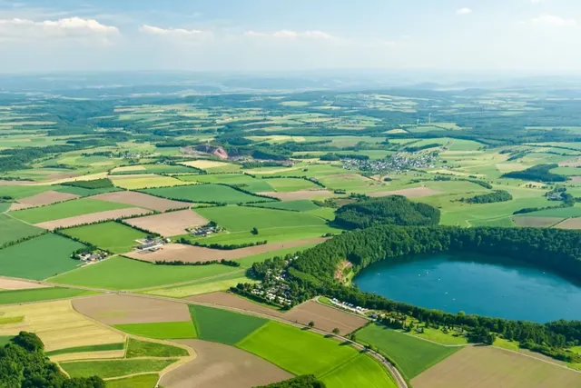 De mooiste campings in Rijnland-Palts — met Feriendorf Pulvermaar in de spotlight