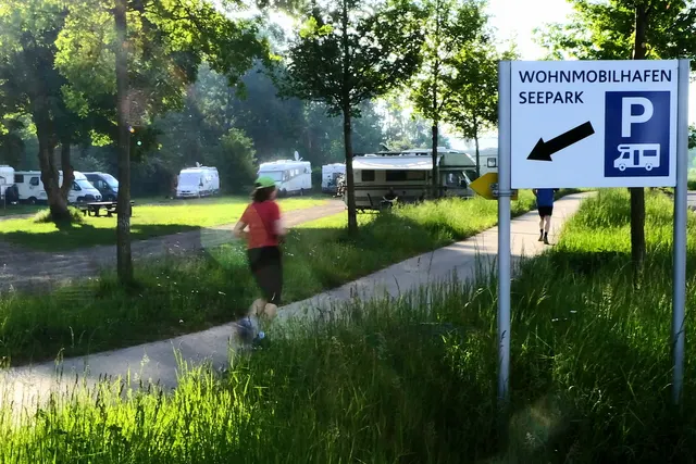 Wohnmobilhafen Seepark Zülpich