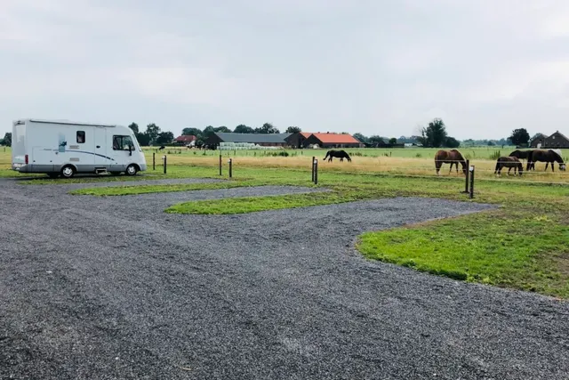 camperplaats Stal Hiensch