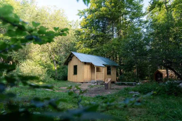 Aire de bivouac de la Place à Baban