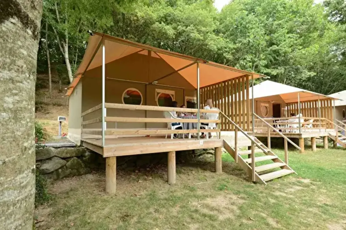 Camping La Vallée de Poupet
